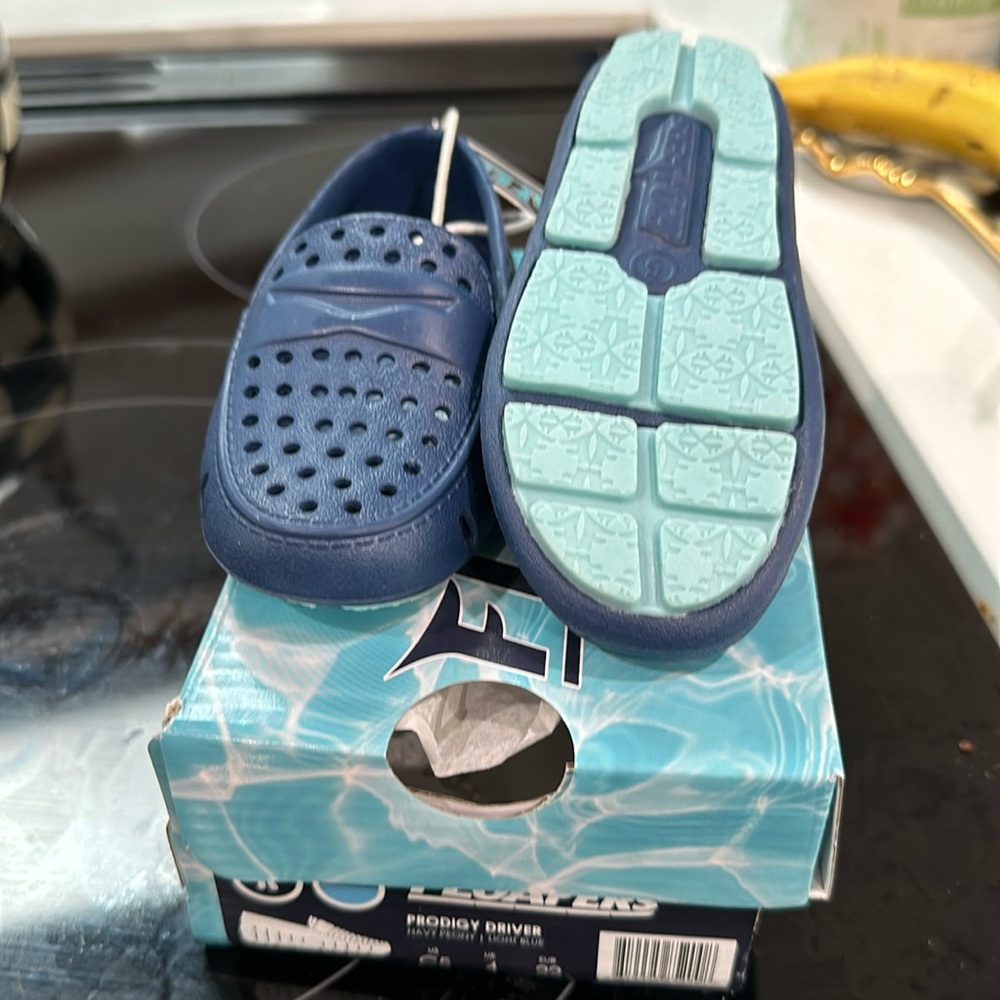NWT floafers navy